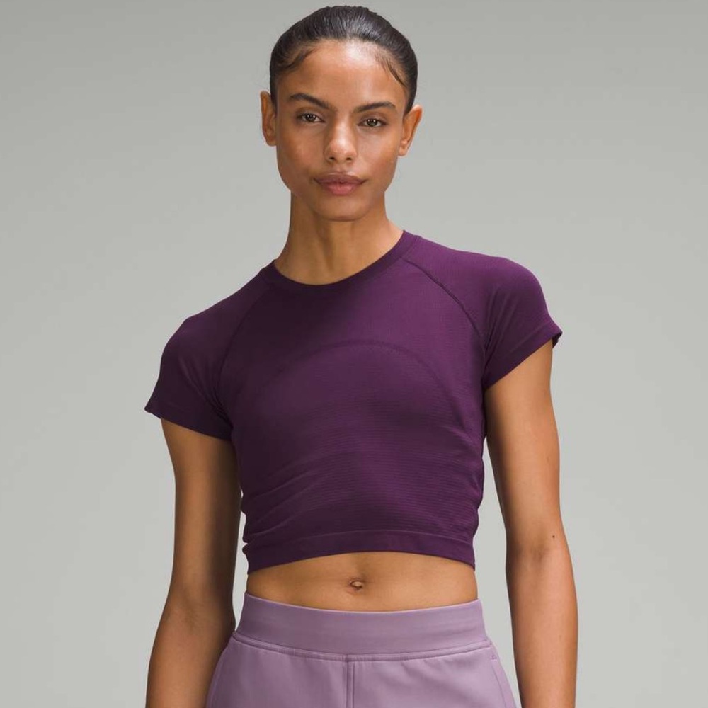 lululemon Swiftly Tech Cropped Short Sleeve - Dramatic Magenta